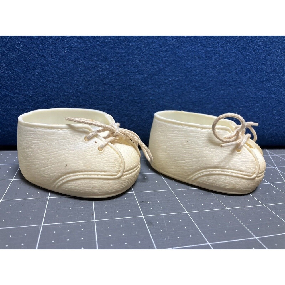Vintage White‎ Doll Shoes Sneakers Shoestring M & S Shillman Hong Kong